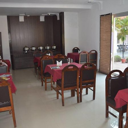 戈韦尔丹旅游酒店 Fatehpur Sīkri 外观 照片