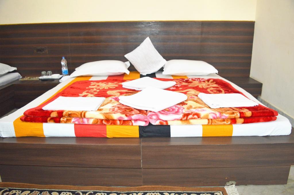 戈韦尔丹旅游酒店 Fatehpur Sīkri 外观 照片